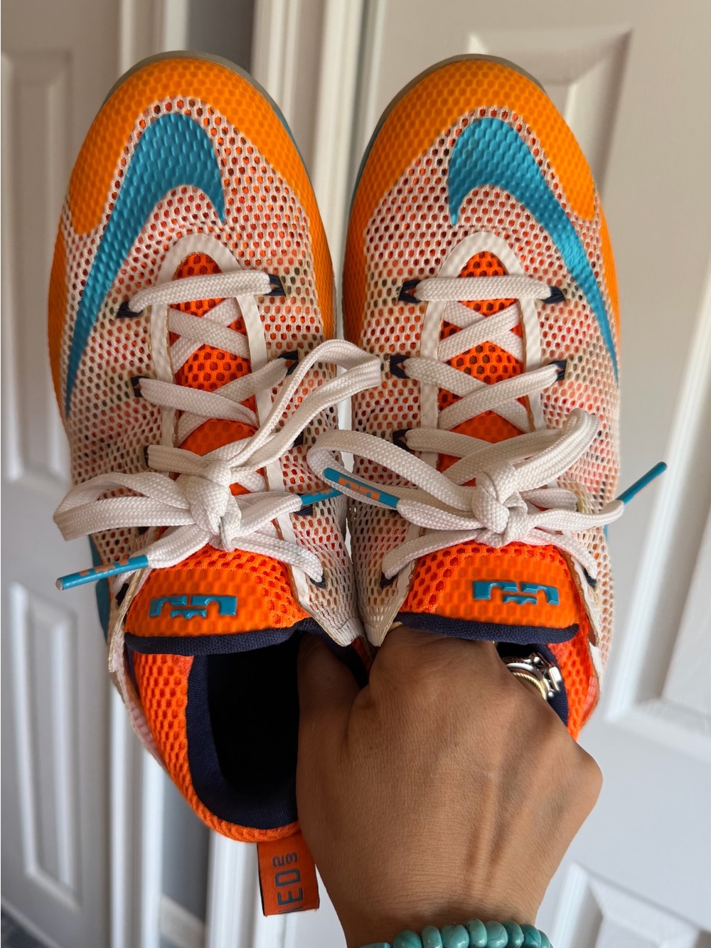 Nike Lebron James Size: 6.5Y - Picture 7 of 10